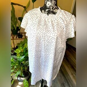 BloomChic Polka Dot top size 22-24